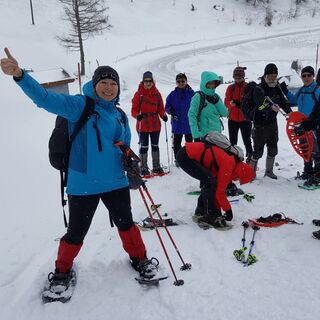 Fastengruppe beim Schneeschuhwandern